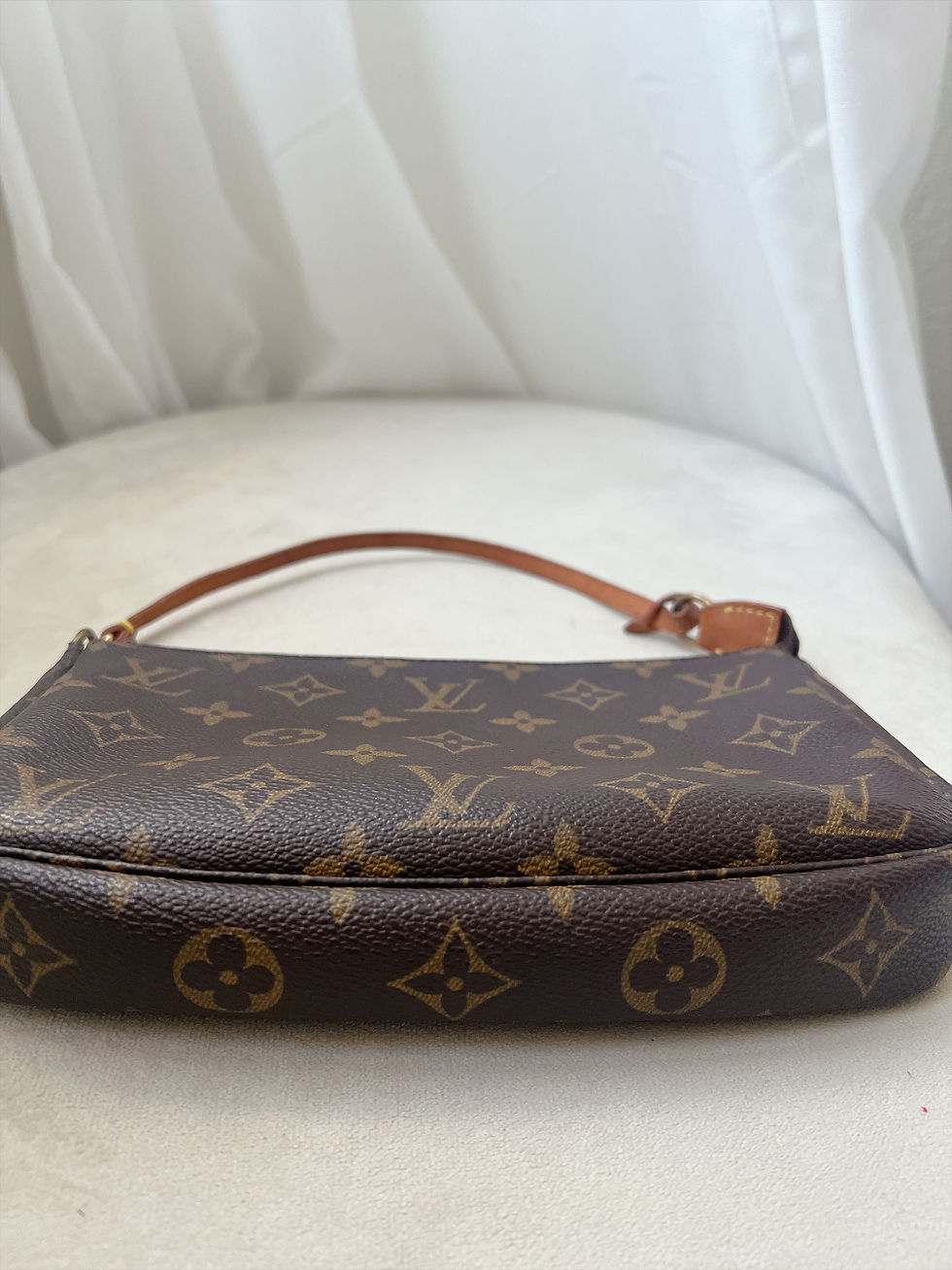 Thumbnail: Louis Vuitton Pouch Bag