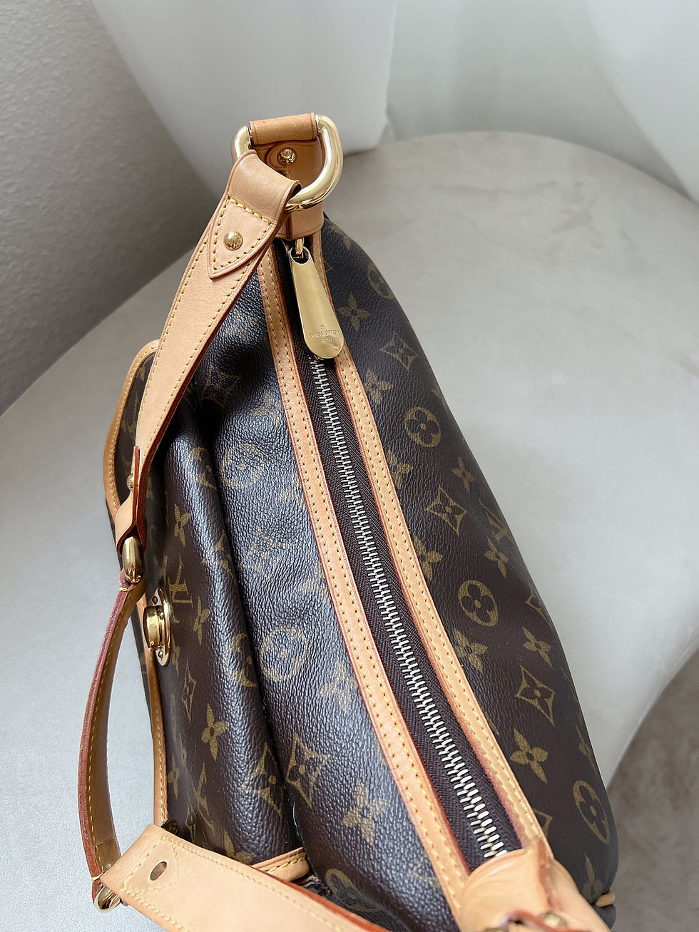 Thumbnail: Louis Vuitton Shoulder Bag
