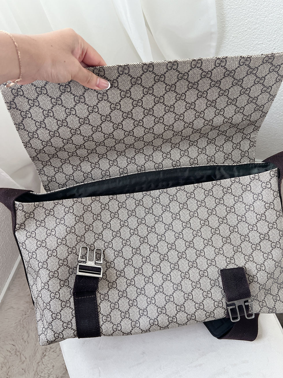 Thumbnail: Gucci Messanger Bag
