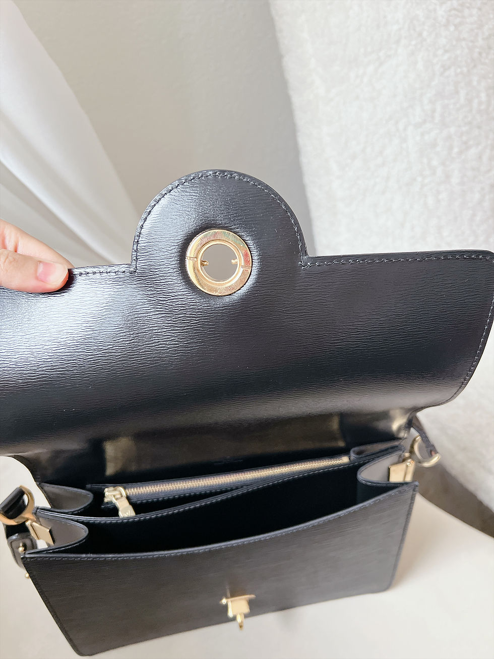 Thumbnail: Louis Vuitton Epic Shoulder Bag