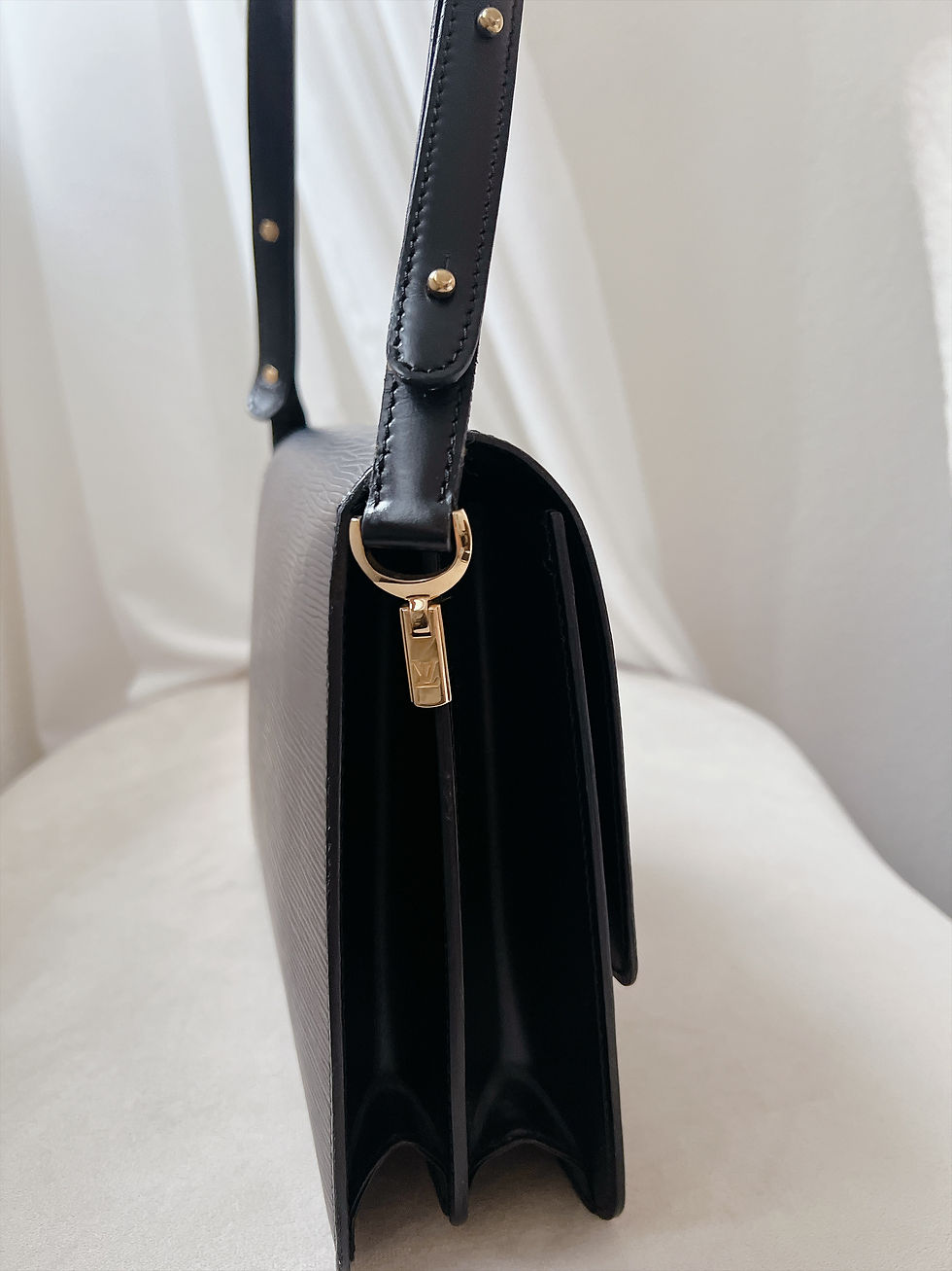 Thumbnail: Louis Vuitton Epic Shoulder Bag