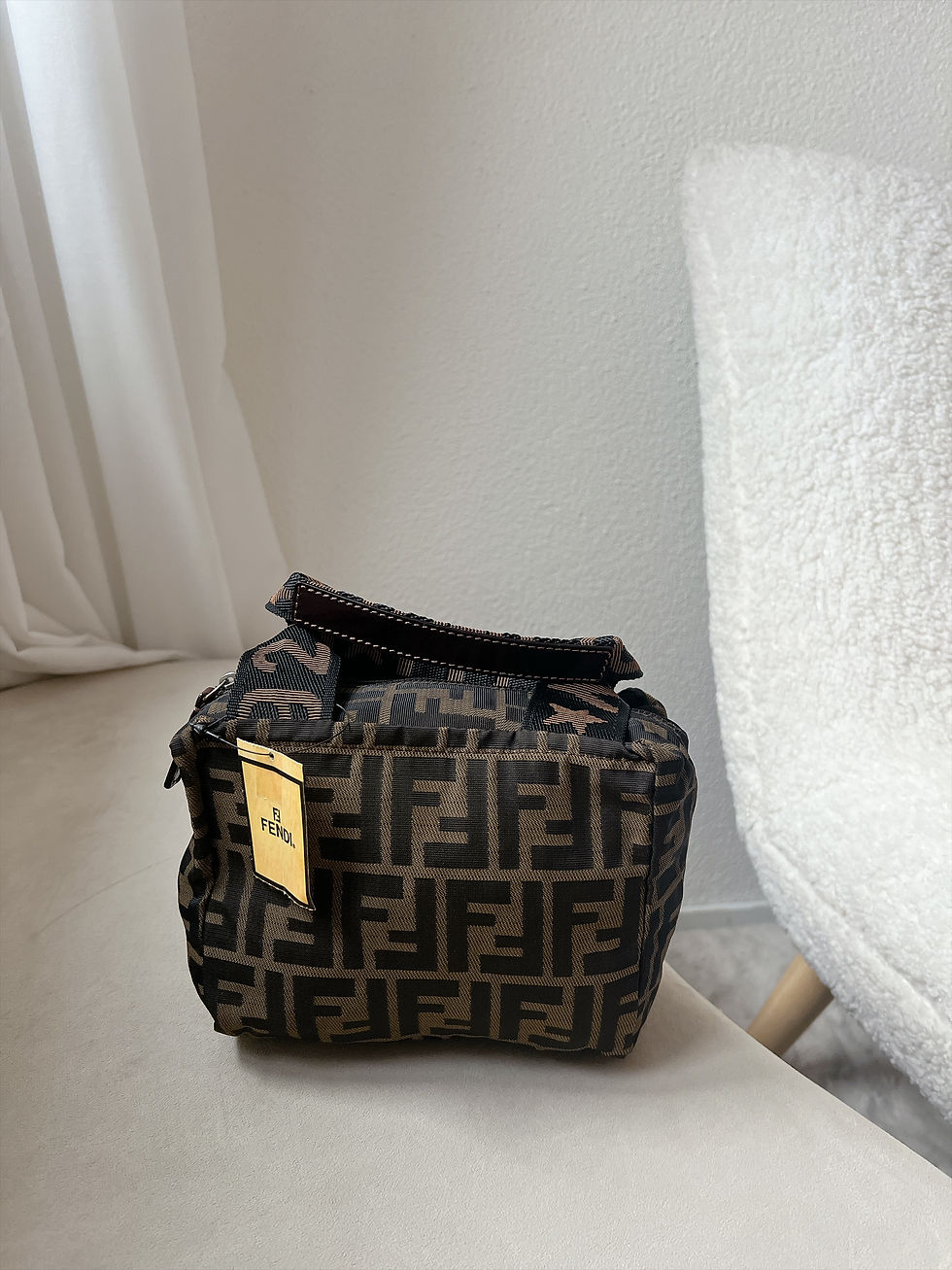 Thumbnail: Fendi Pouch Bag