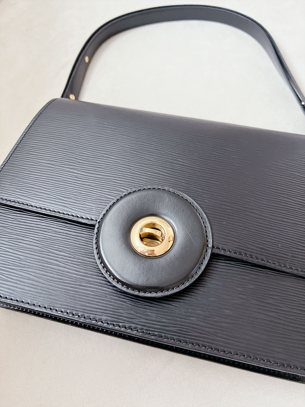 Thumbnail: Louis Vuitton Epic Shoulder Bag