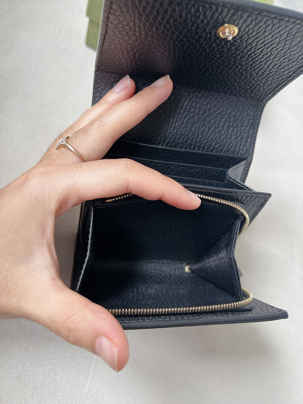 Thumbnail: Gucci Short Wallet 