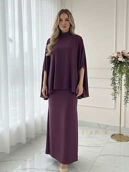 Elegance in every drape💖Tampil anggun dengan setelan flowy berpotongan loose yang memberi