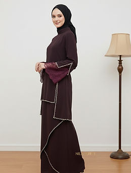 Deep maroon luxury paired with delicate lace sleeves ✨ A timeless piece that radiates conf
