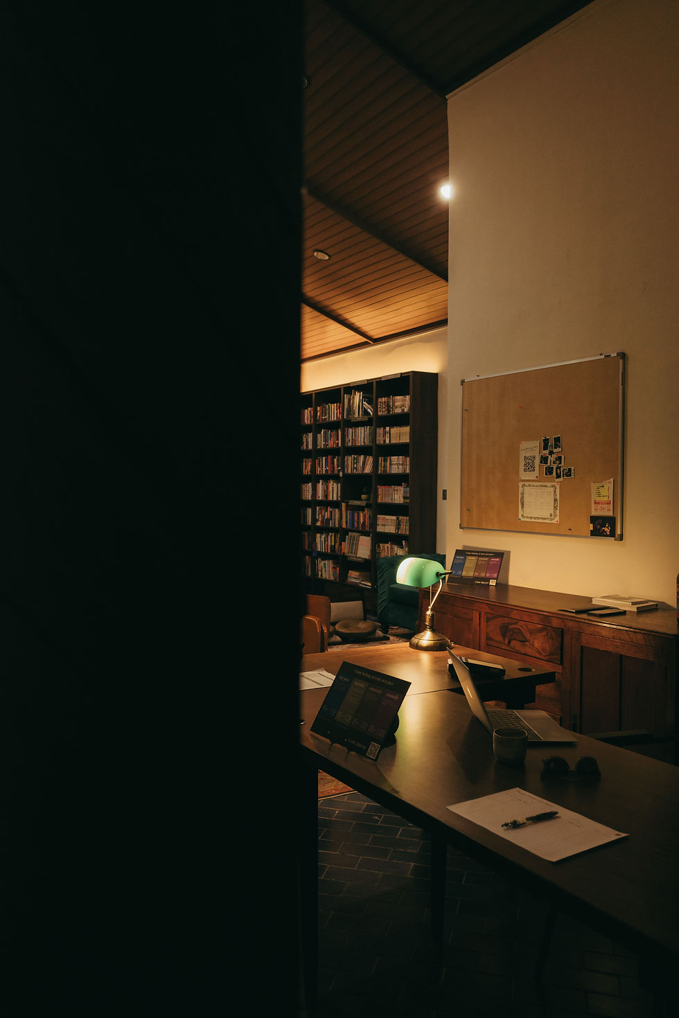 Library Lectures | How the World Gets Smaller: Tracing Indonesian Roots Through Digital Archives
