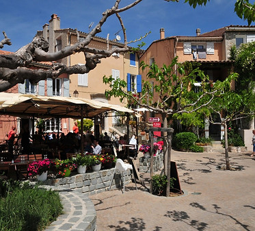 La ville ancienne du Castellet