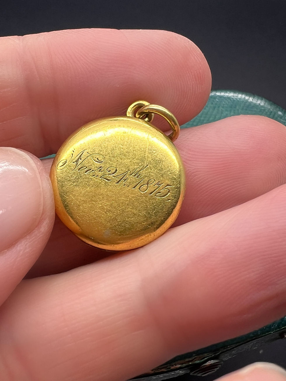 Thumbnail: 15ct Victorian Locket