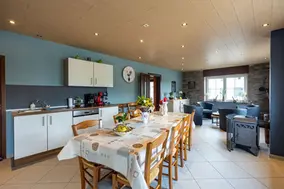 Gite Le Logis salle à manger  - cuisine