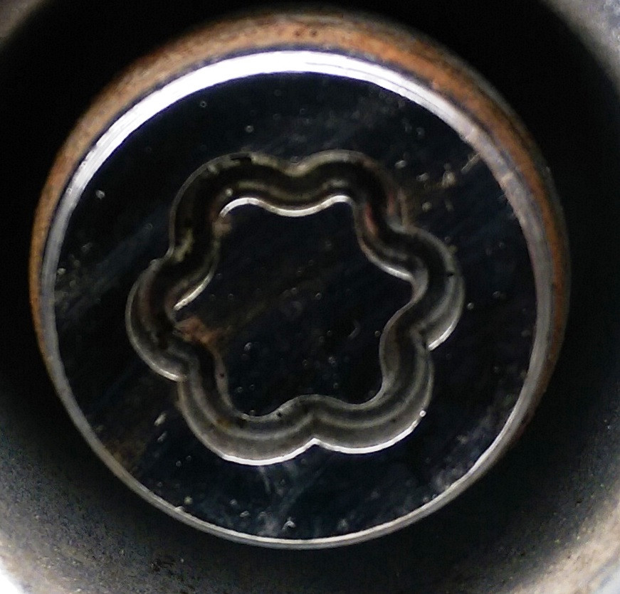 Nissan XTrail Locking Wheel Nut Key Replacement. Have You a Missing