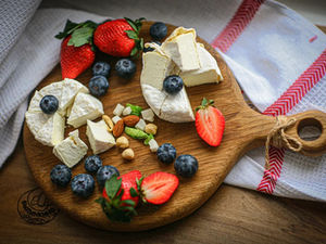 Масленица на экоферме: атмосферное гуляние с сырными деликатесами и самыми красивыми козами