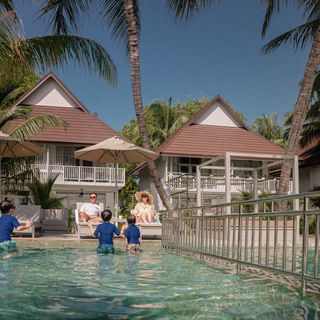 Половина туристов выезжает на отдых с детьми