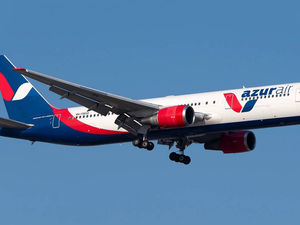 Azur Air сократит свыше 130 пилотов и бортпроводников