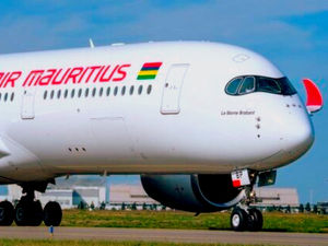 Генеральный директор и финансовый директор Air Mauritius отстранены от должности