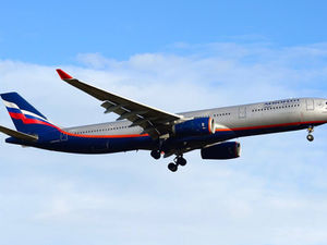 Бортпроводников «Аэрофлота» попросили не закатывать глаза при общении с дебоширами