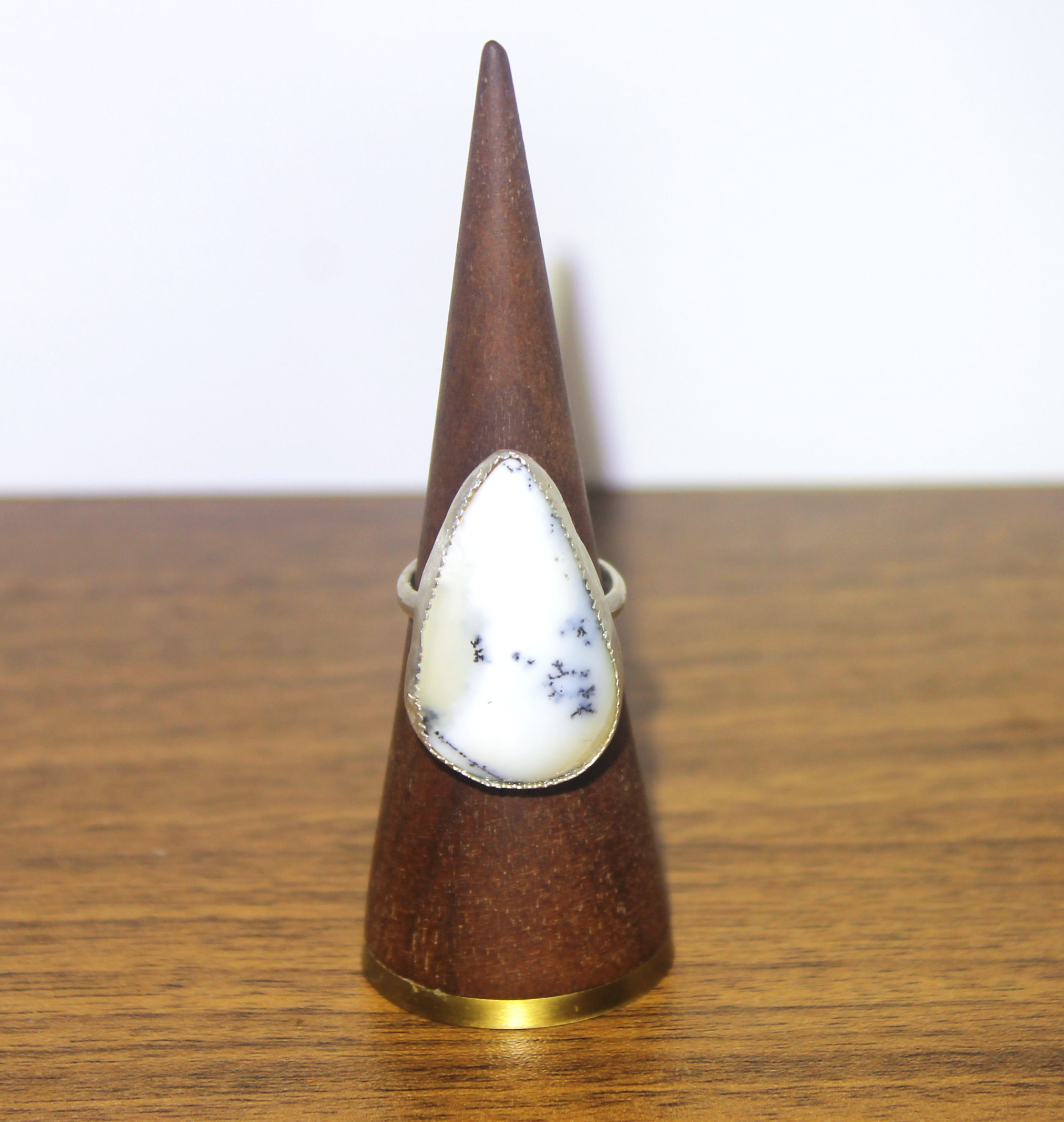 Large Dendrite Serrated Ring