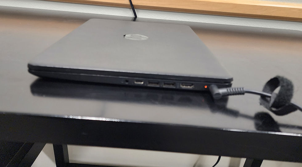 Thumbnail: 14" HP Touch Screen Laptop closed side view 2