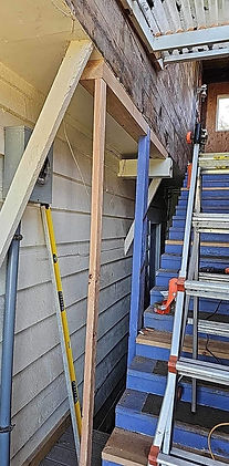 LE porch banister