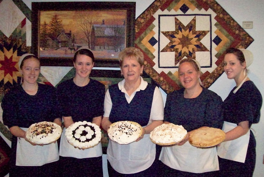 Carriage Crossing Restaurant & Bakery yoderkansas