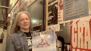 Bruce Dickinson ci invita al listening party: "Potrete scoprire qualcosa a vostro vantaggio..."