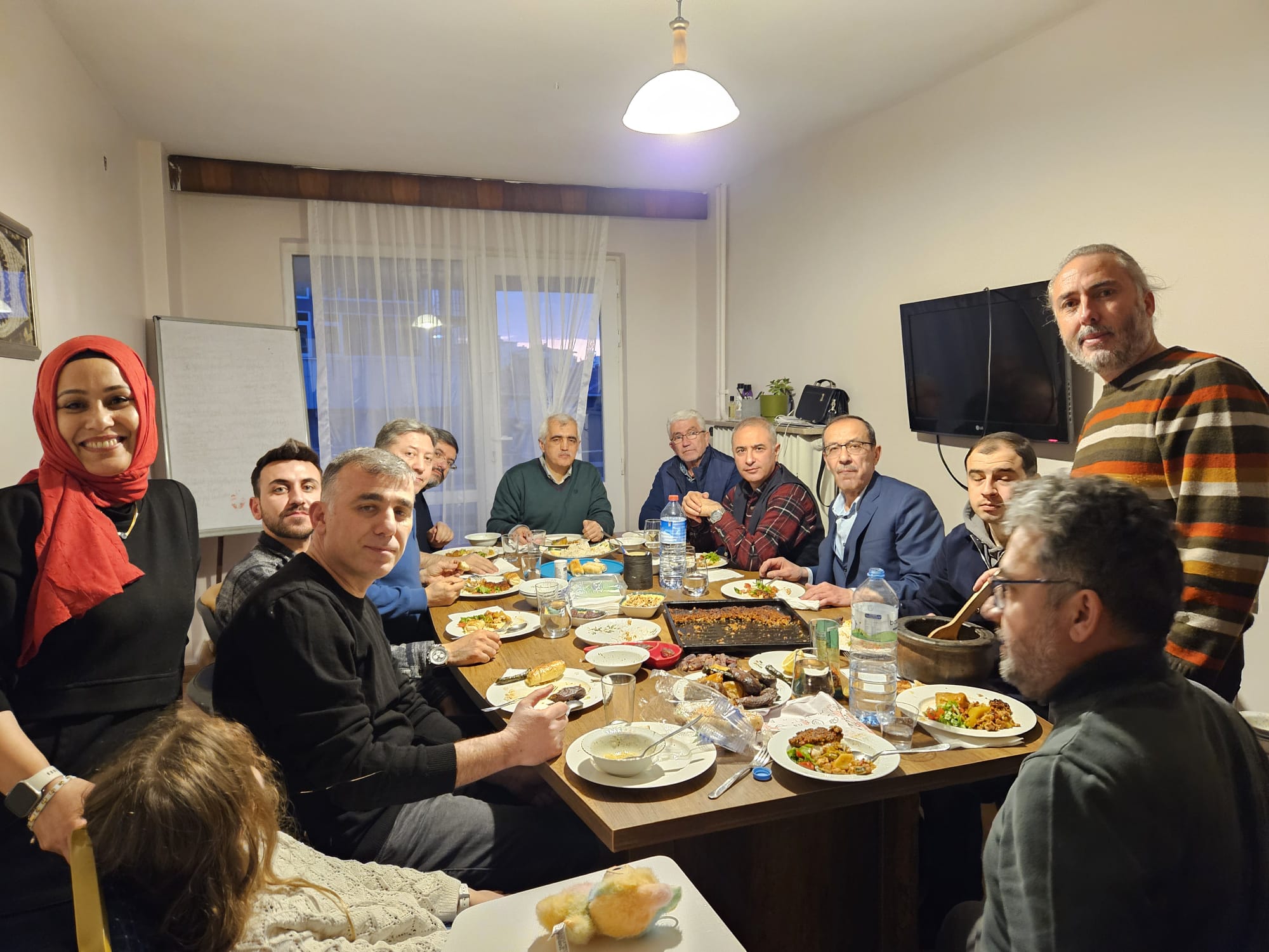 Blog: 3. Vicdan İftarı: Aynı Sofrada Büyüyen Aile