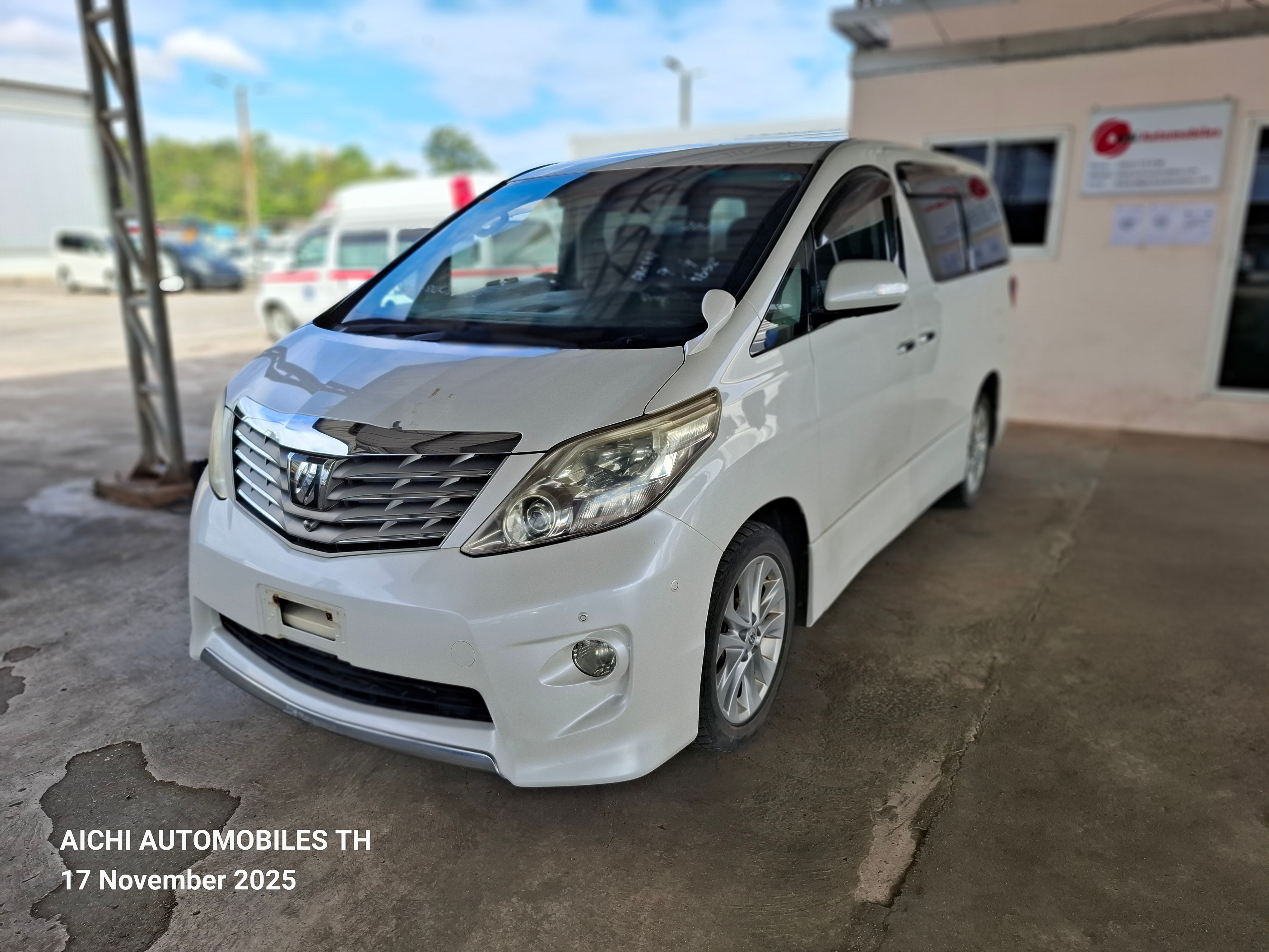 TOYOTA ALPHARD 2008