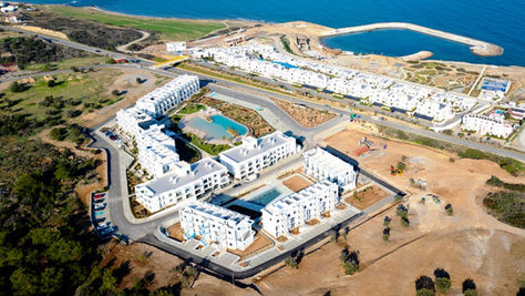 Kypr | penthouse apartmán 1+1 | 107 m² | terasa 37 m² a balkon 8 m² | Jachting | Golf
