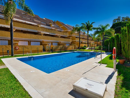 Dvoupatrový penthouse 4+1 | 150 m² | Marbella | Španělsko | u moře