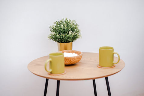 Márvány Központ - Manudla szoba - asztal