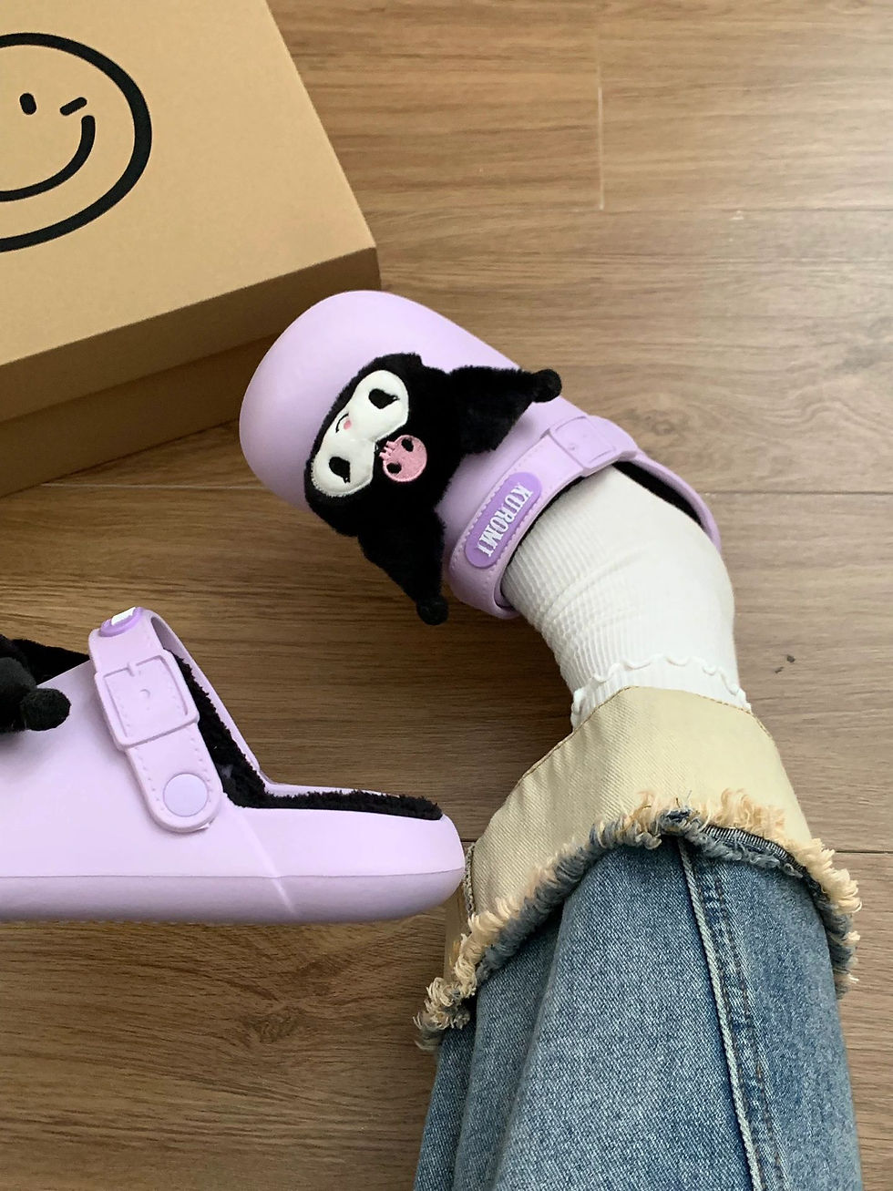 Miniatura: Kuromi Clogs w/ Fur Insoles