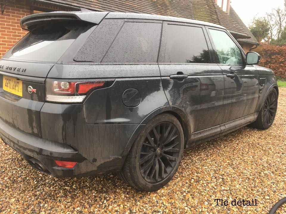 26239570_1164395307030132_4835616273522547143_n