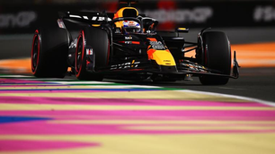 Verstappen tops qualifying to take pole for Saudi Arabian Grand Prix