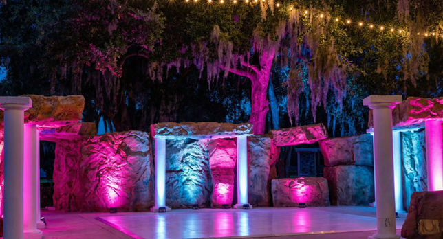 Photography venue and studio for rent - Geneva Lake Events in Oviedo Outdoor luxury event location in Orlando FL. Wedding quinceanera event space. Luxury weddings in Orlando, FL.