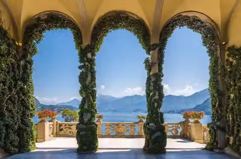 villa balbianello arches.avif