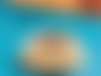 Banoffee uma camada de biscoito triturador e outra camada de doce de leite e outra camada de banana e outra camada dechantilly com um pouco de doce de leite misturado e por fim chantilly sem doce de leite misturado