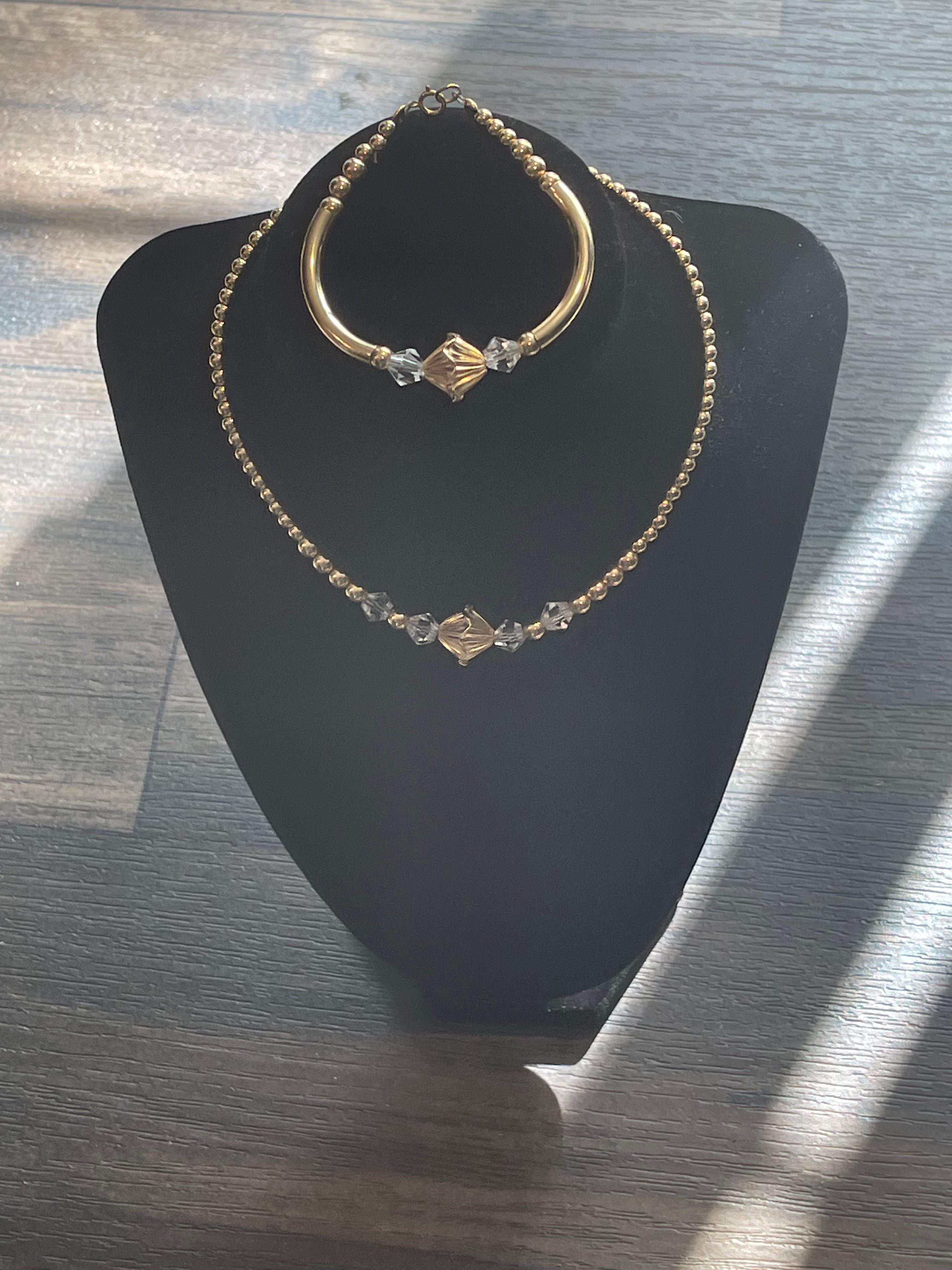 Beaded necklace and bangle flexi bracelet 