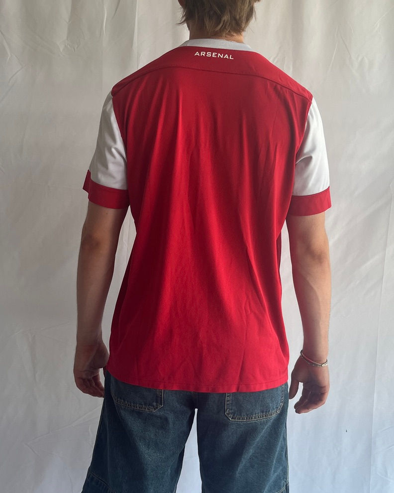 Thumbnail: Vintage Arsenal football shirt