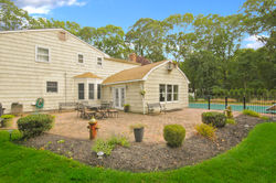 15 Stillwood Ave, Brookhaven