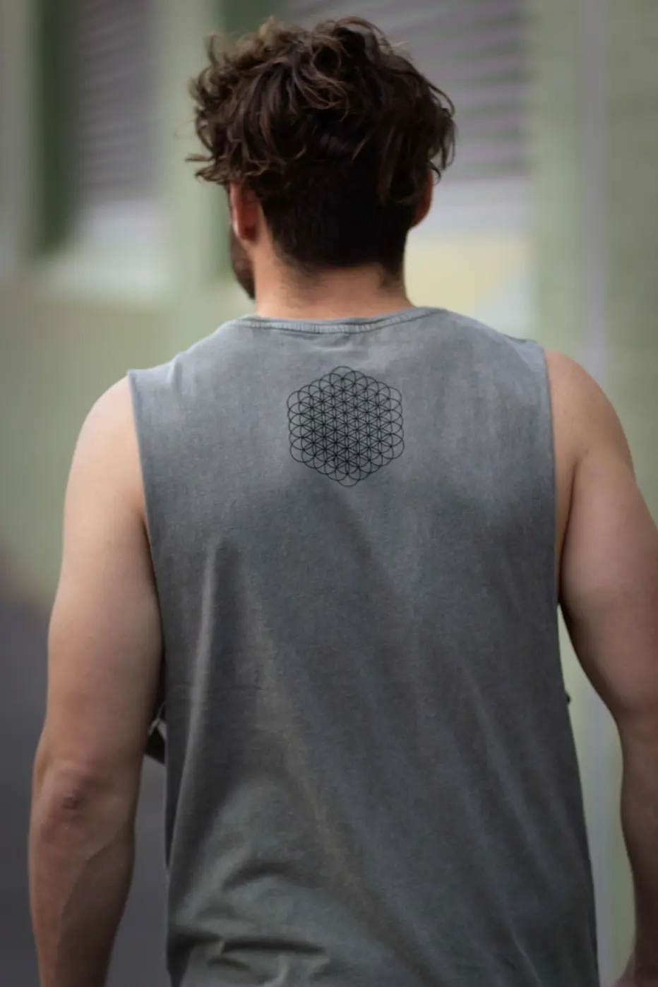 Miniaturbild: Elektrischer Dodeka – Moss Green Stone Tanktop