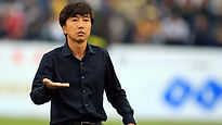 HCMC FC sack Coach Miura.jpg