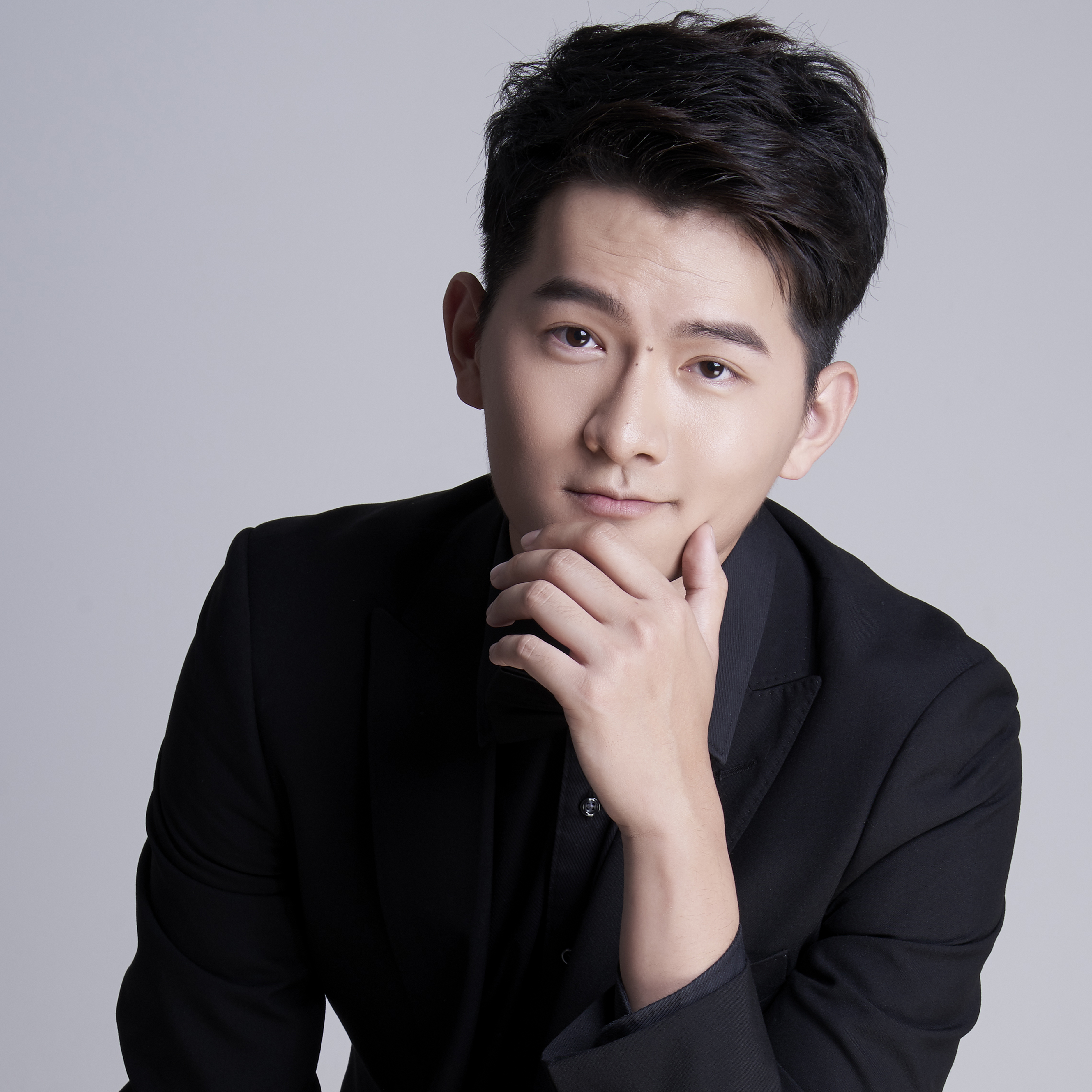康峯 FENG KANG