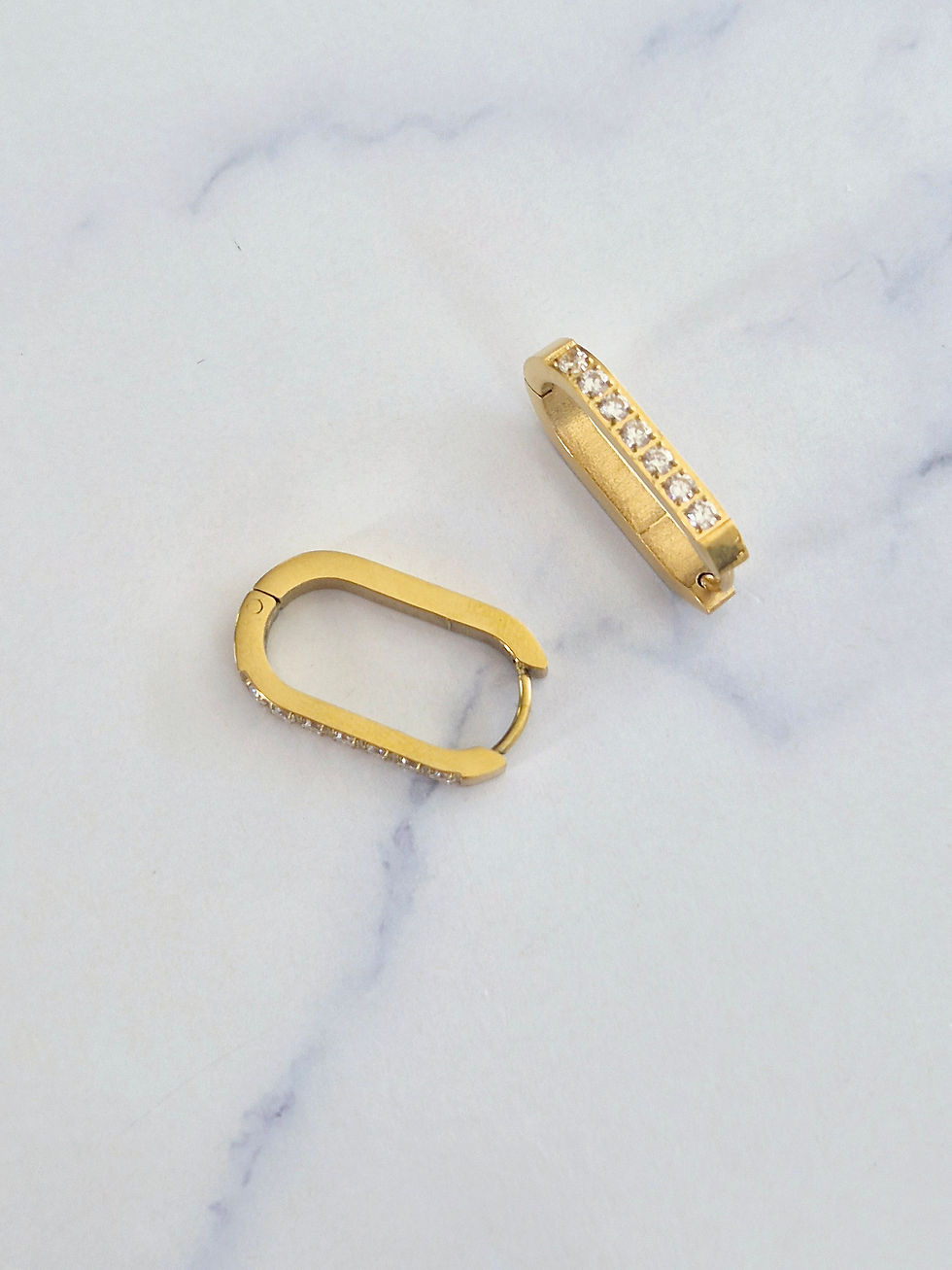 Thumbnail: Lux Stainless Steel gem huggies Oblong, Gold colour