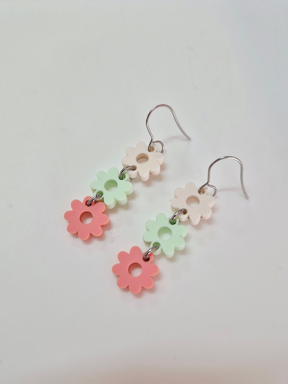 Thumbnail: Aesthetics - trio flowers