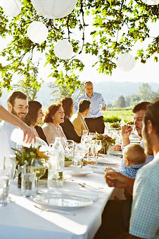 Outdoor Dinning_edited.jpg