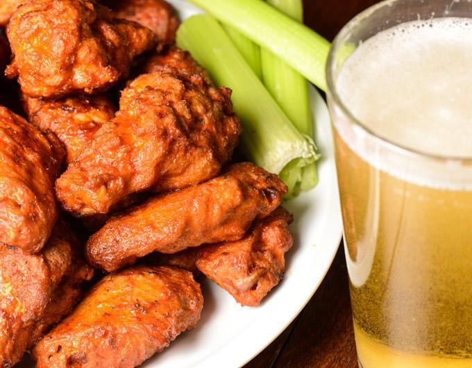 Wing Nite with Jakes DIner