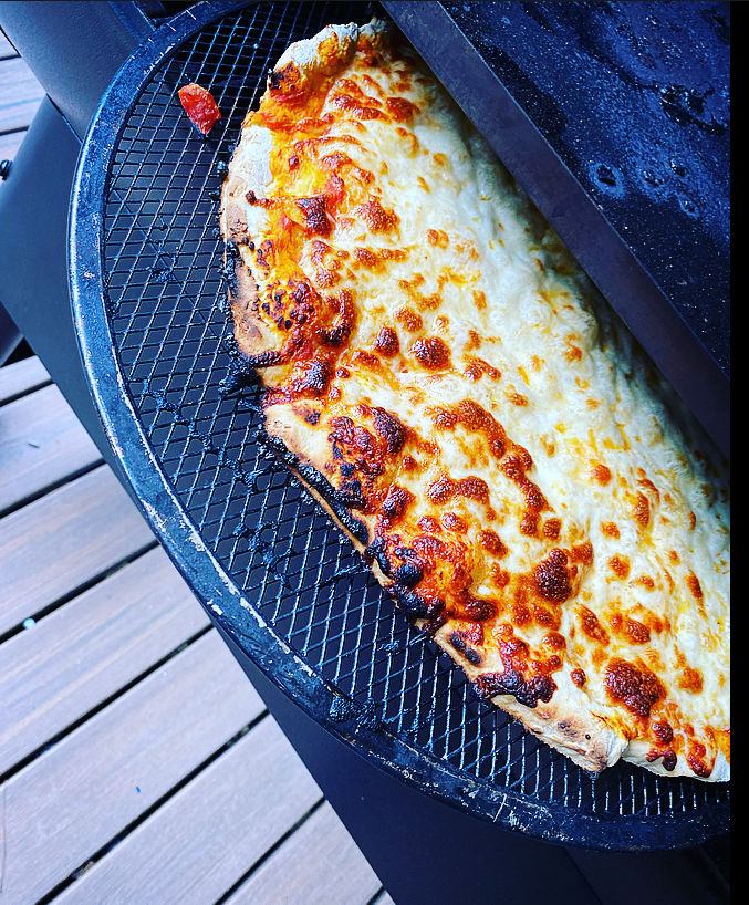 PELLET SMOKER / GRILL PIZZA!