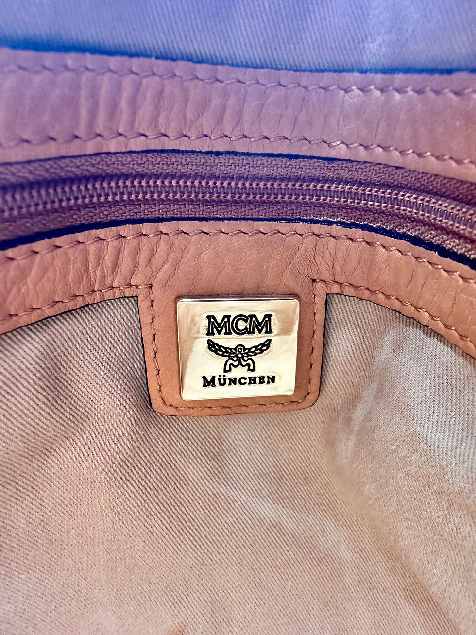 Miniatura: MCM Hobo Bag Visetos Monogram