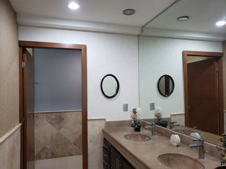 Dos lavamanos walk in closet de Master bedroom