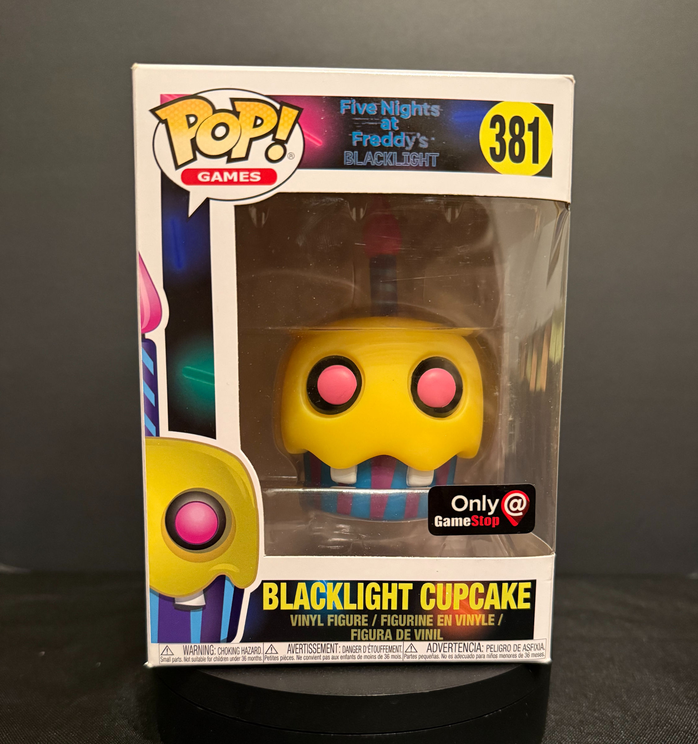 FUNKO POP! GRAIL: Five Nights At Freddy's - 381 Blacklight Cupcake